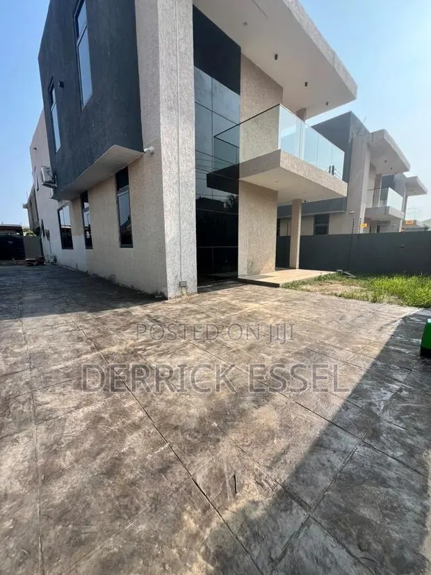 4 Bedroom Self Compound for Rent at Tseaddo · Photo 1