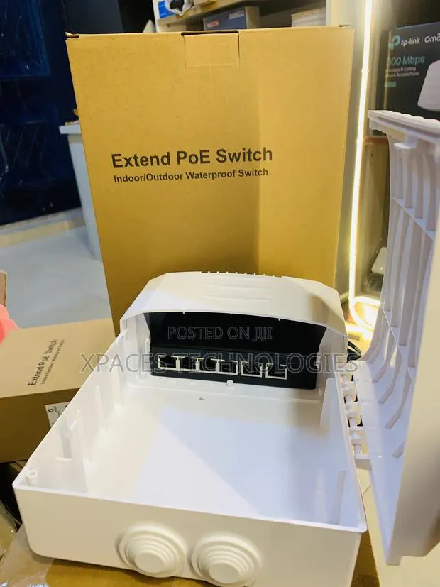 Outdoor 4Port Poe + 2uplink Poe++ Outdoor Waterproof Switch, Xpaces · Photo 1