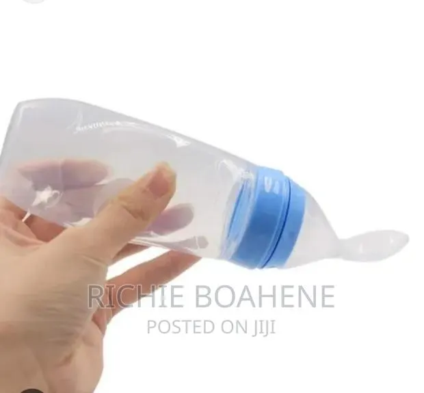 Silcon Baby Bottle Spoon · Photo 1