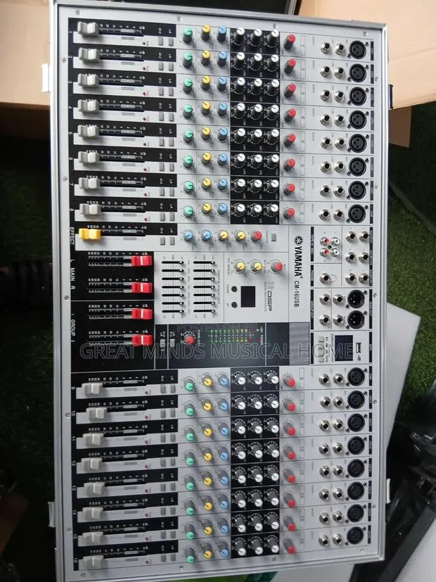Yamaha Cm-16 Usb Mixing Console · Photo 1