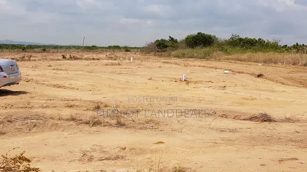 Own a Full Plot at Beverly Hills Estate, Tema Community 25 · Photo 1