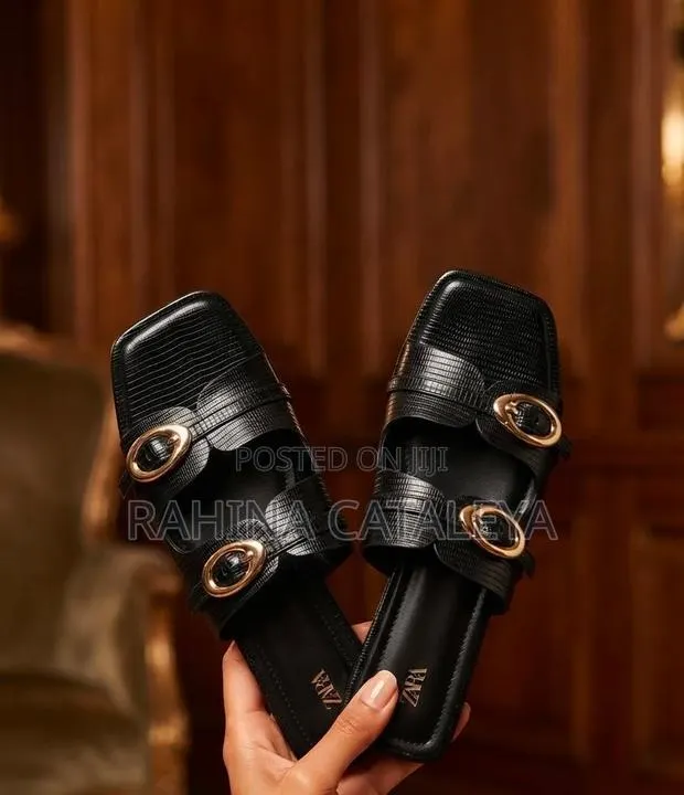 Ladies Shoes 1.5 Inches · Photo 1