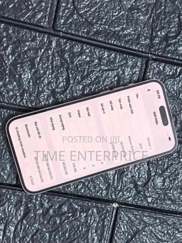 New Apple iPhone 15 Plus 128 GB Pink · Photo 1