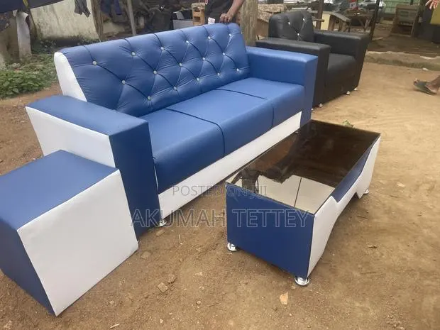 3in One With Two Tables for Sell · Photo 1