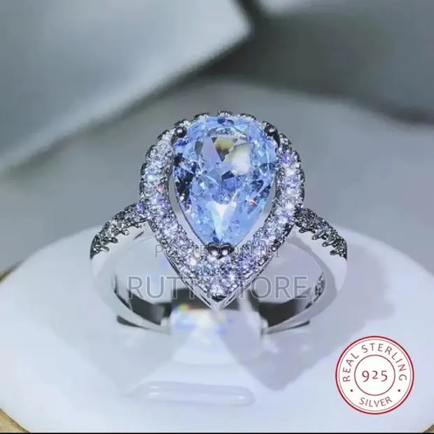 Crystal Pear-Shaped 925 Sterling Ring · Photo 1