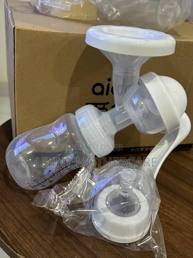 Manual Breast Pump · Photo 2