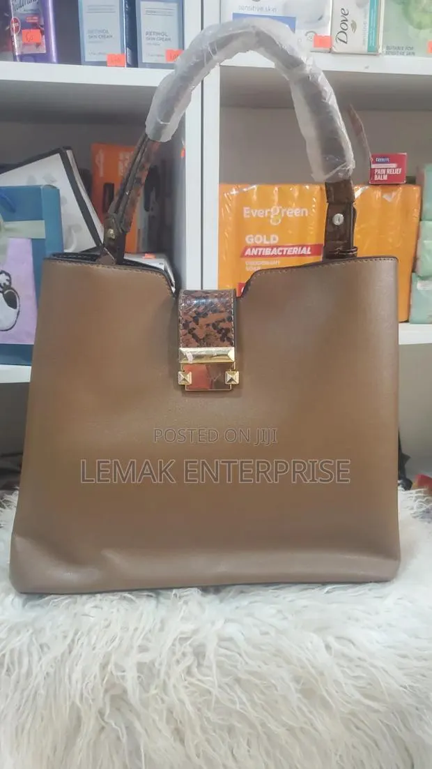 Pure Leather Shoulder Tote Brown Handbag · Photo 2