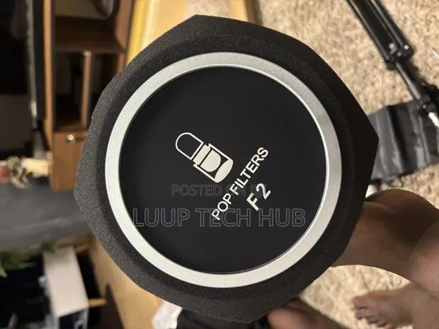 Alctron F2 Pop Filter · Photo 1