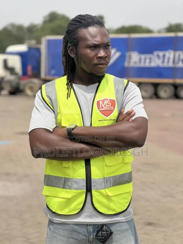 Professional Forklift Operator Logistics Support · Photo 1