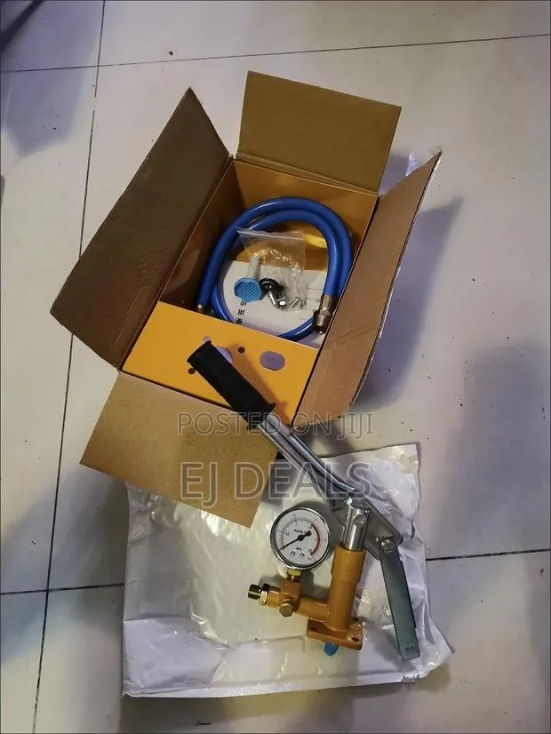Hydraulic Pressure Test Pump 1.5m Hose 25 Bar · Photo 1