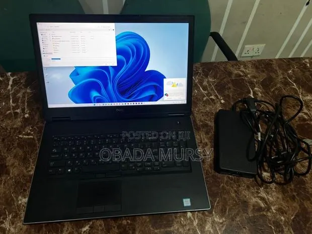 Laptop Dell Precision 7730 64GB Intel Core i9 eMMC 1T · Photo 1