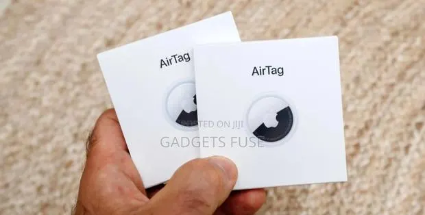 Apple AirTag · Photo 1