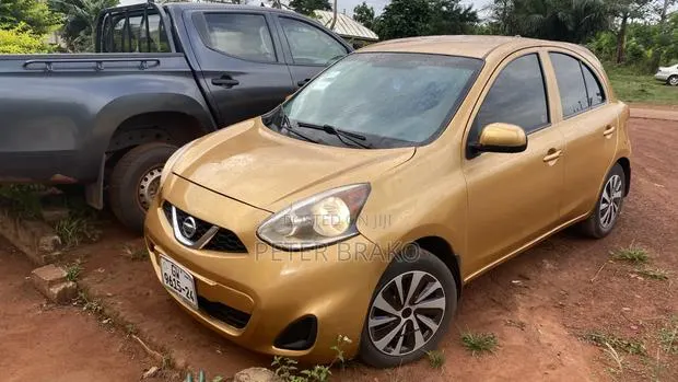 Nissan Micra 2015 Gold · Photo 1