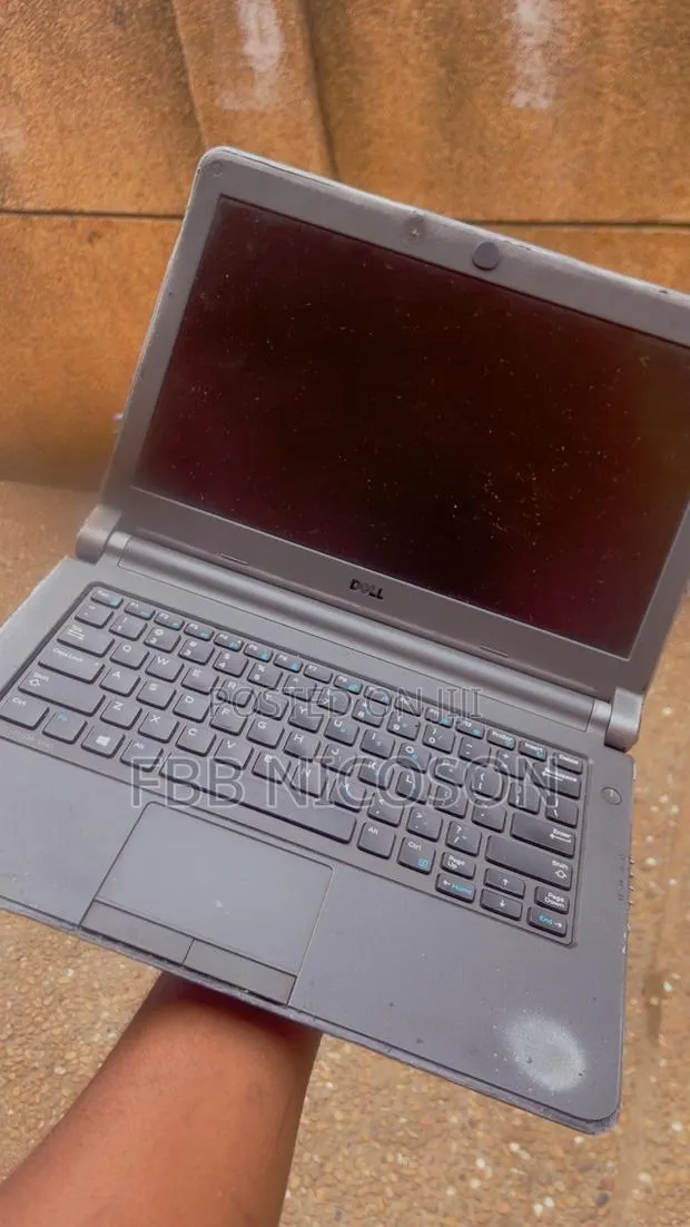 Laptop Dell Inspiron 14 3462 4GB Intel Celeron HDD 256GB · Photo 1