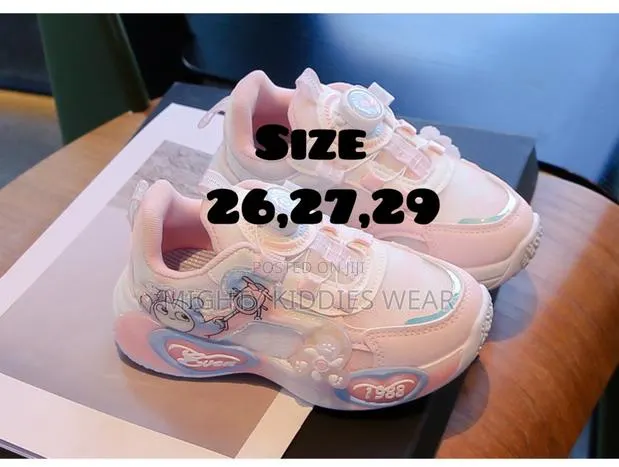 Girls Fashion Shoes 26,27,29 · Photo 1