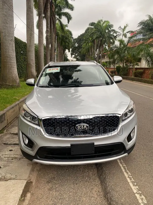 Kia Sorento 2018 Silver · Photo 1