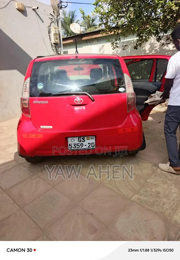 Toyota Passo 2012 Red · Photo 1