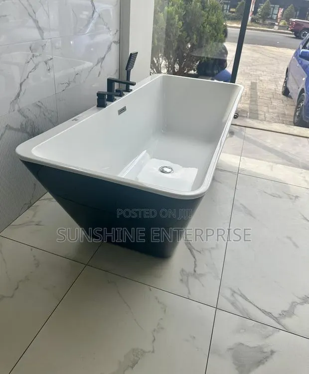 Bathtub 180cm · Photo 1