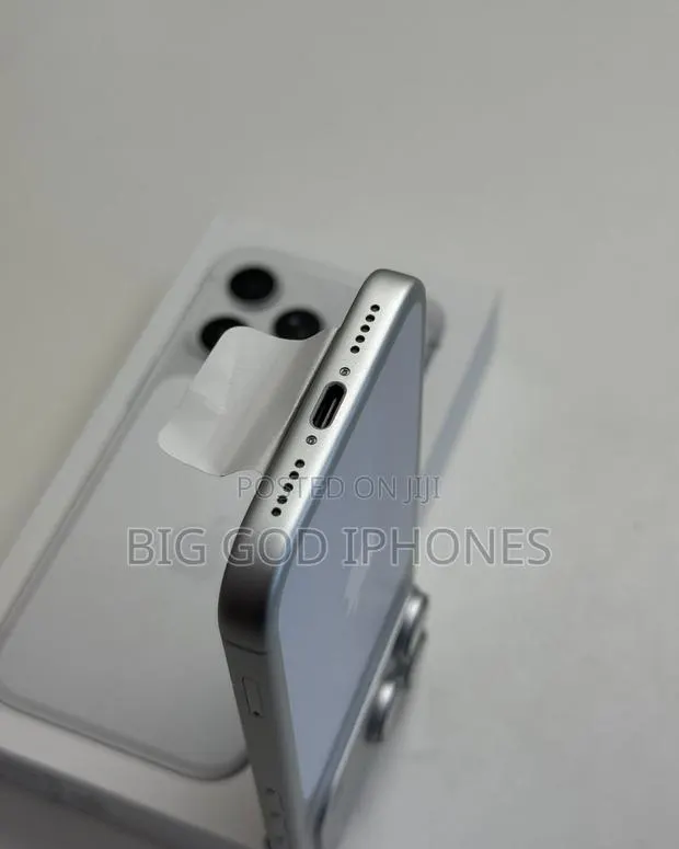 Apple iPhone 17 Pro 512 GB Silver · Photo 1