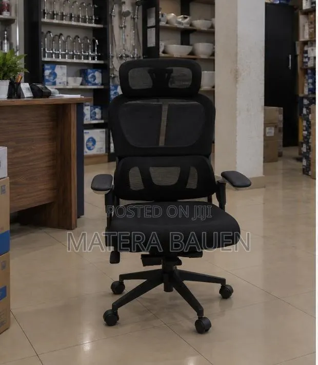 Quality Swivel Chair | Office Chair | Black #Yd10b · Photo 1