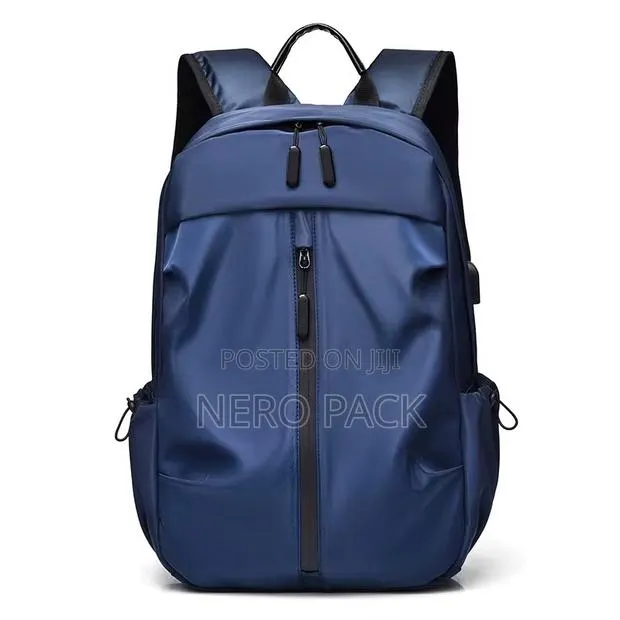 Large Capacity Smart Casual Sports / Laptop Waterproof Backpack · Photo 1