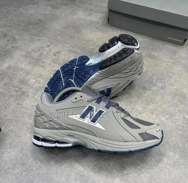 New Balance 1906 · Photo 1
