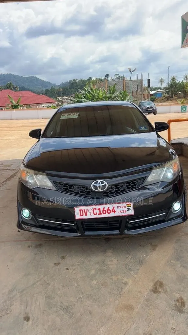 Toyota Camry SE Sport 4dr Sedan (2.5L 4cyl 6A) 2014 Black · Photo 1