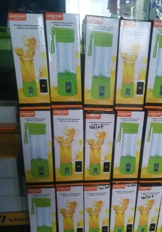 Rechargeable Mini Fruit Juicer New in Box (100gh) · Photo 1