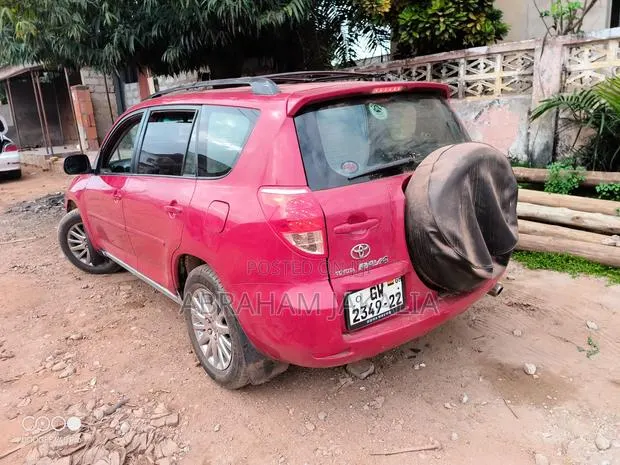 Toyota RAV4 2.4 2008 Red · Photo 1