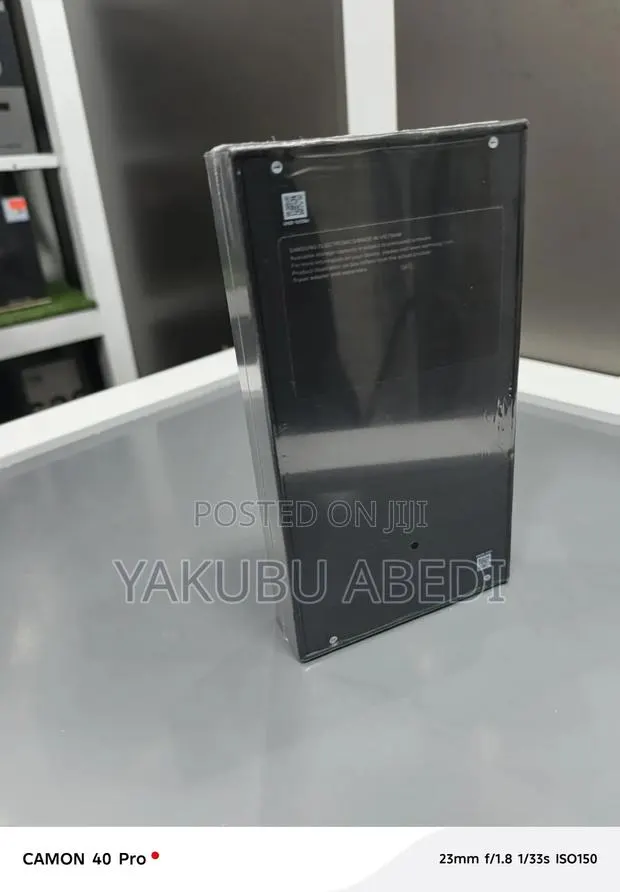 New Samsung Galaxy S25 256 GB Black · Photo 1