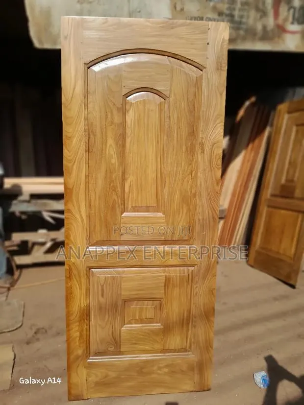 Polished Wooden Door at Affordable Prices · Photo 1