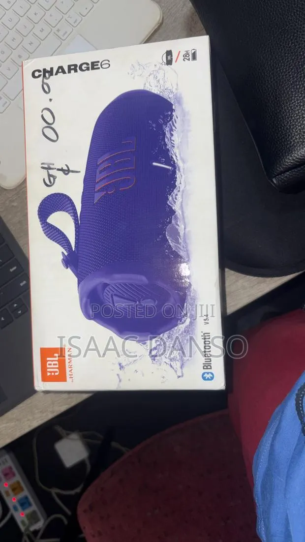 JBL Charge 6 · Photo 1