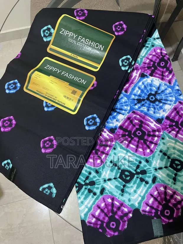 Modern Tie and Dye Batik Print · Photo 1