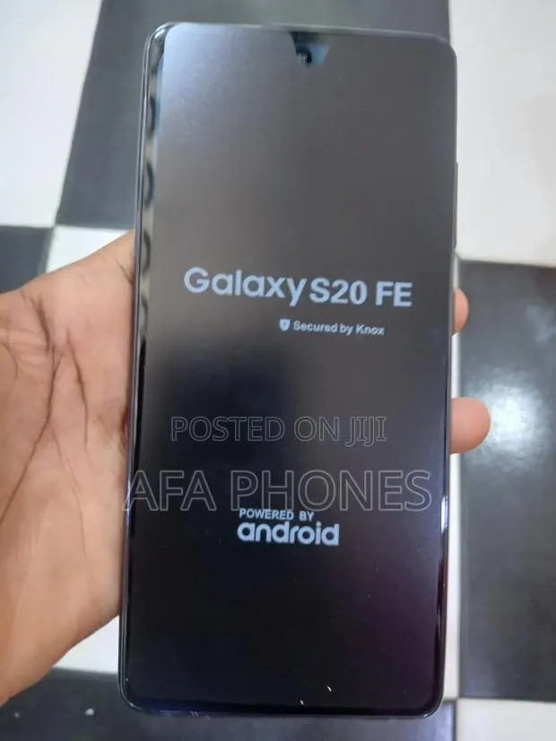 Samsung Galaxy S20 FE 128 GB Black · Photo 1
