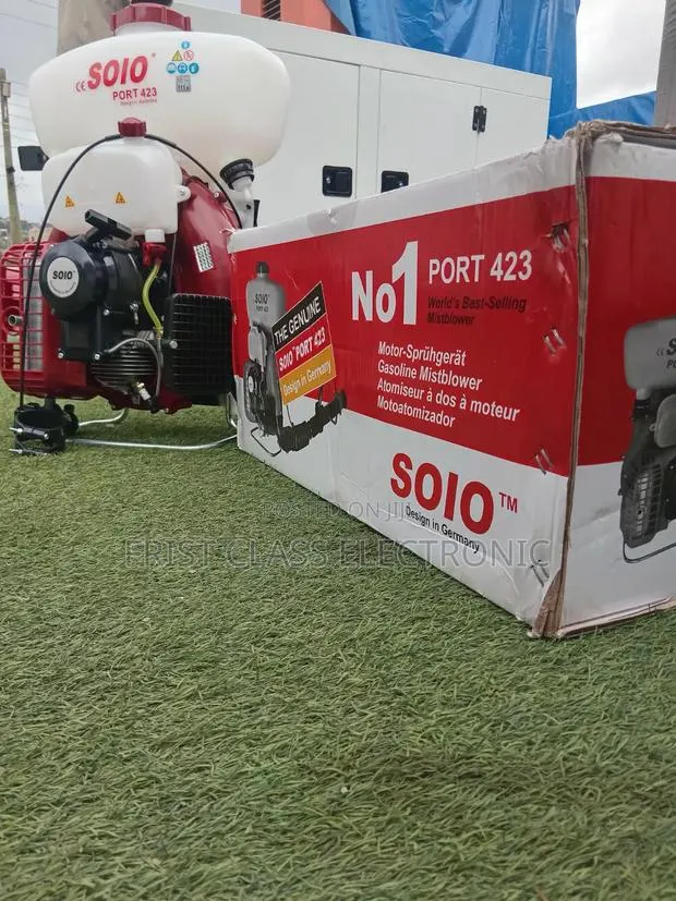 SOLO 423 Engine Sprayer for Cocoa Farm Pest Control · Photo 1