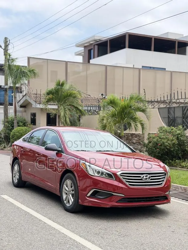 Hyundai Sonata Base Sedan FWD (2.4L 4cyl 6A) 2016 Red · Photo 1
