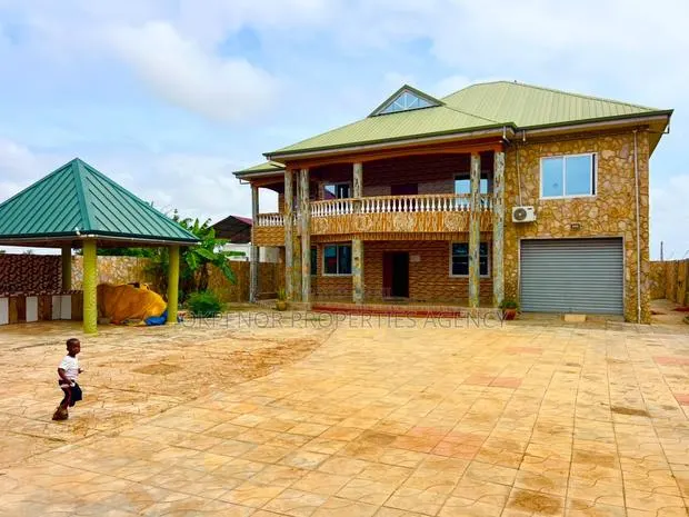 6bdrm House in Sege for sale · Photo 1