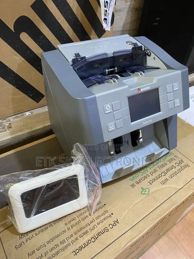 Cassida Xpecto Multi Currency Counting Machine · Photo 1