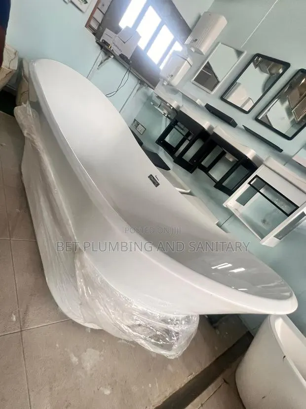 Jacuzzi Bathtub_imported Shower Pool Complete · Photo 1