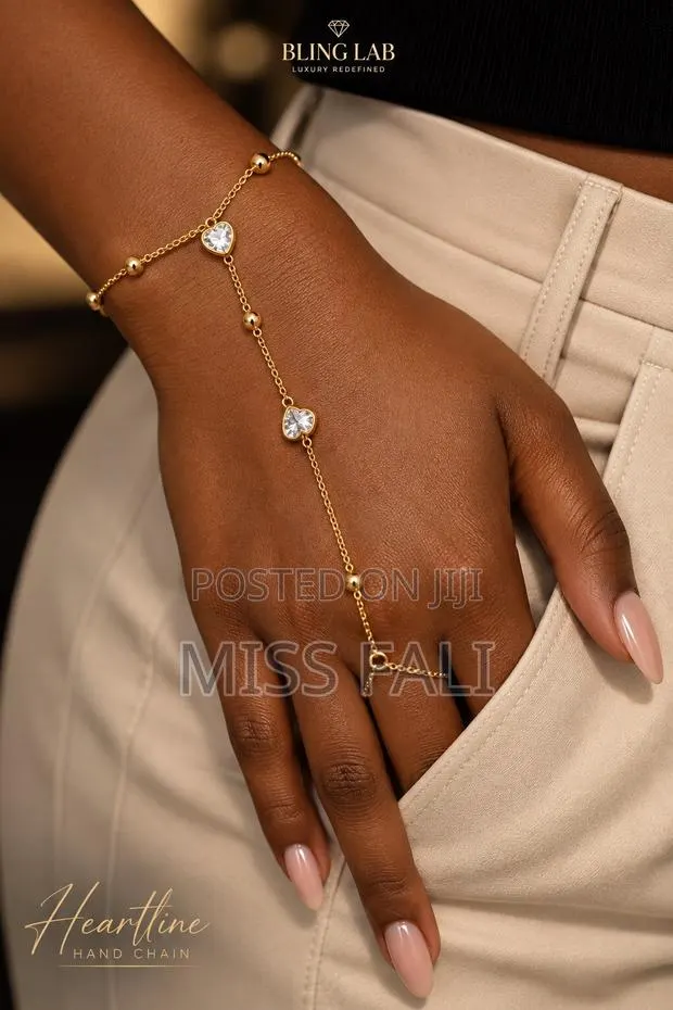 Heartline Handchain · Photo 1