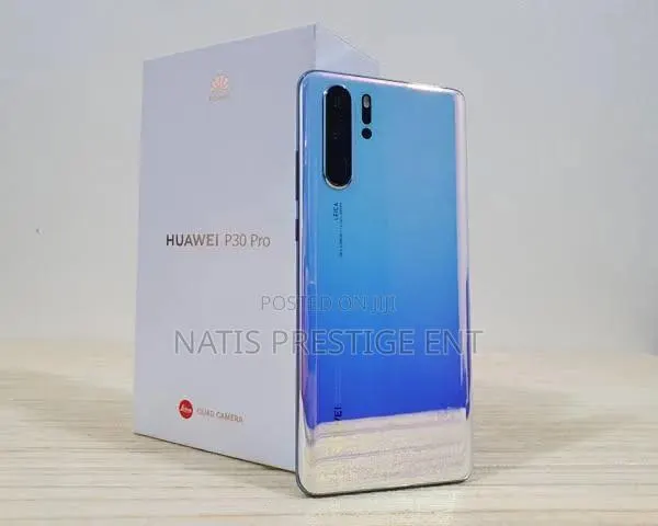 New Huawei P30 Pro 256 GB Blue · Photo 1