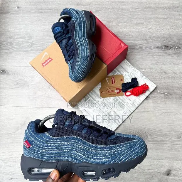 Original Nike Airmax 95 Levi’s Obsidian · Photo 1