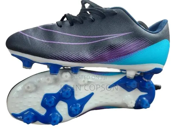 Football Boots · Photo 1
