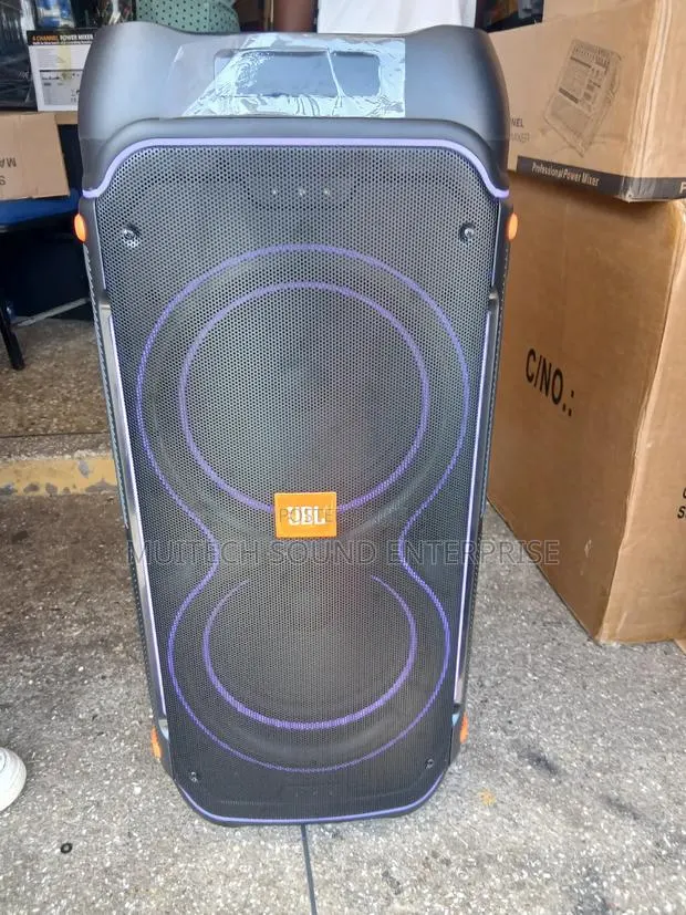 Party Box Speaker (Jbl) · Photo 1