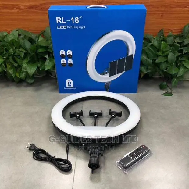 18-Inches Ring Light With Stand and Bag · Photo 1
