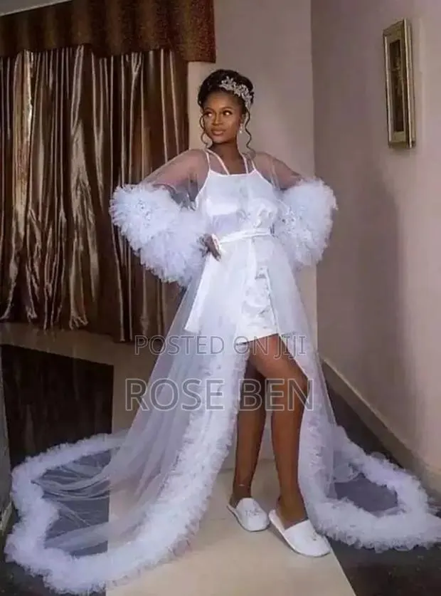 Luxury Custom Bridal Robes · Photo 1