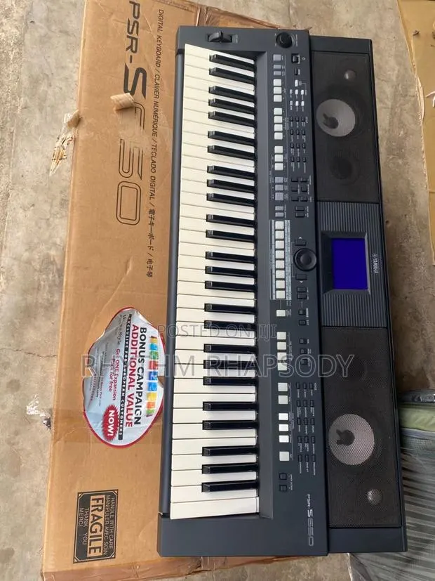 Yamaha PSR S650 · Photo 1