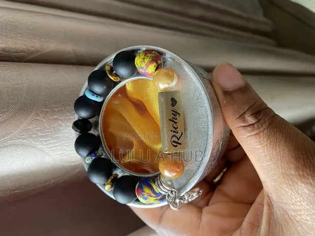 Customized Bracelet · Photo 1