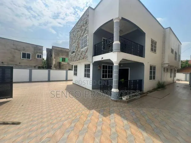 5bdrm House in Adenta for rent · Photo 1