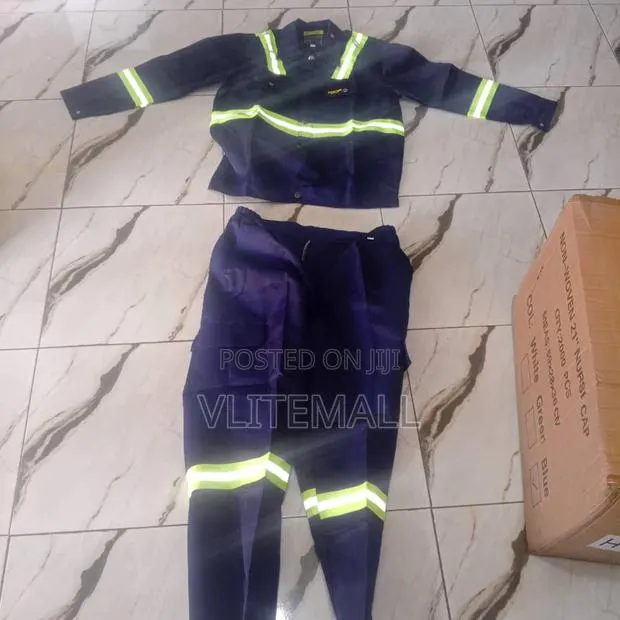 100% Cotton Workwear · Photo 1